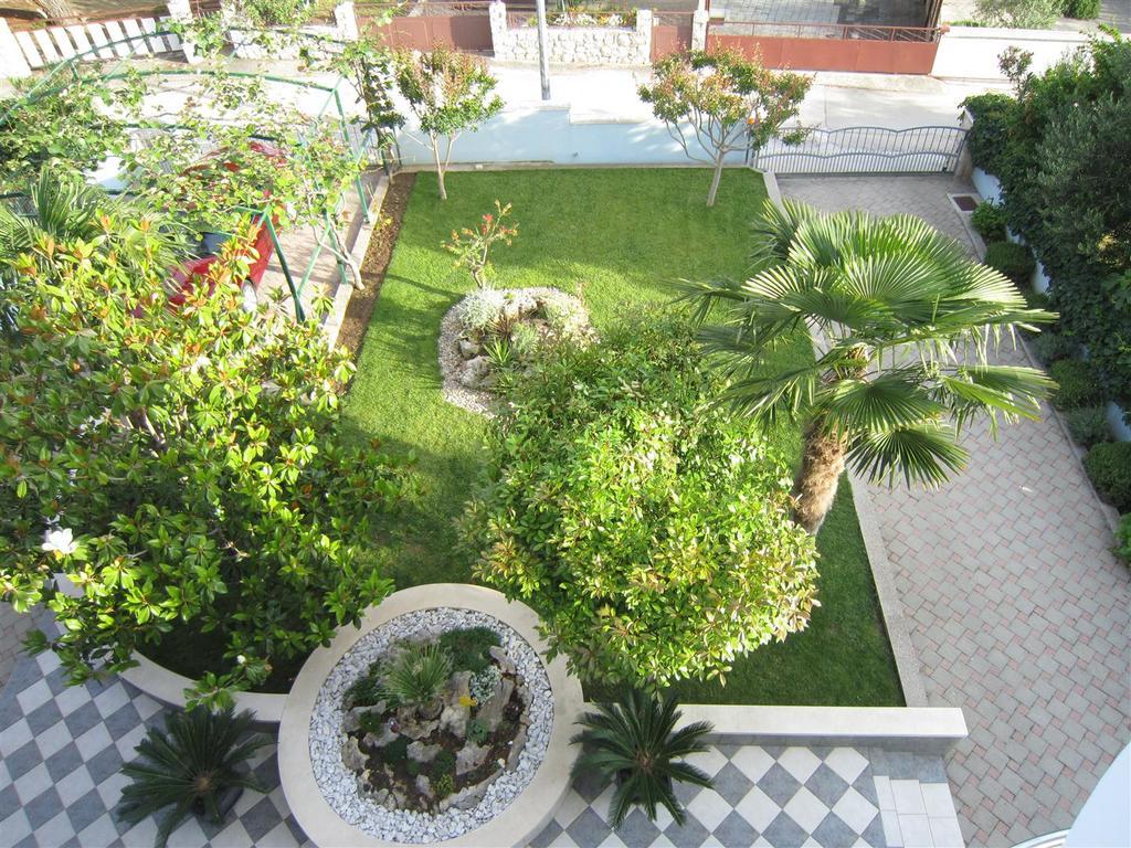 Villa Croatica Apartments Zaboric Bagian luar foto